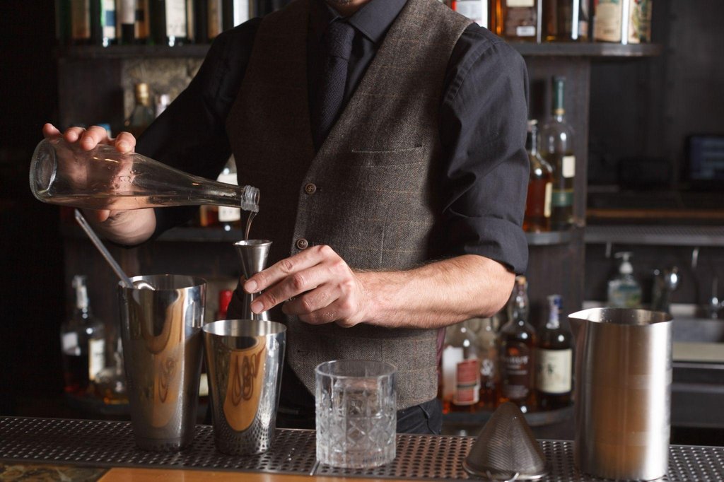 Best time to visit bars in Osaka