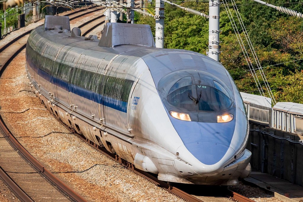 Train travel between Osaka and Kyoto