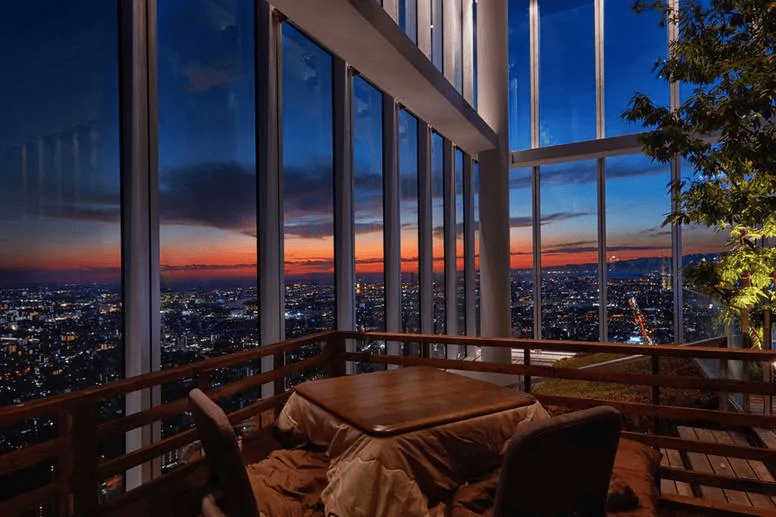 Where Can We Find Romantic Dinner Spots?