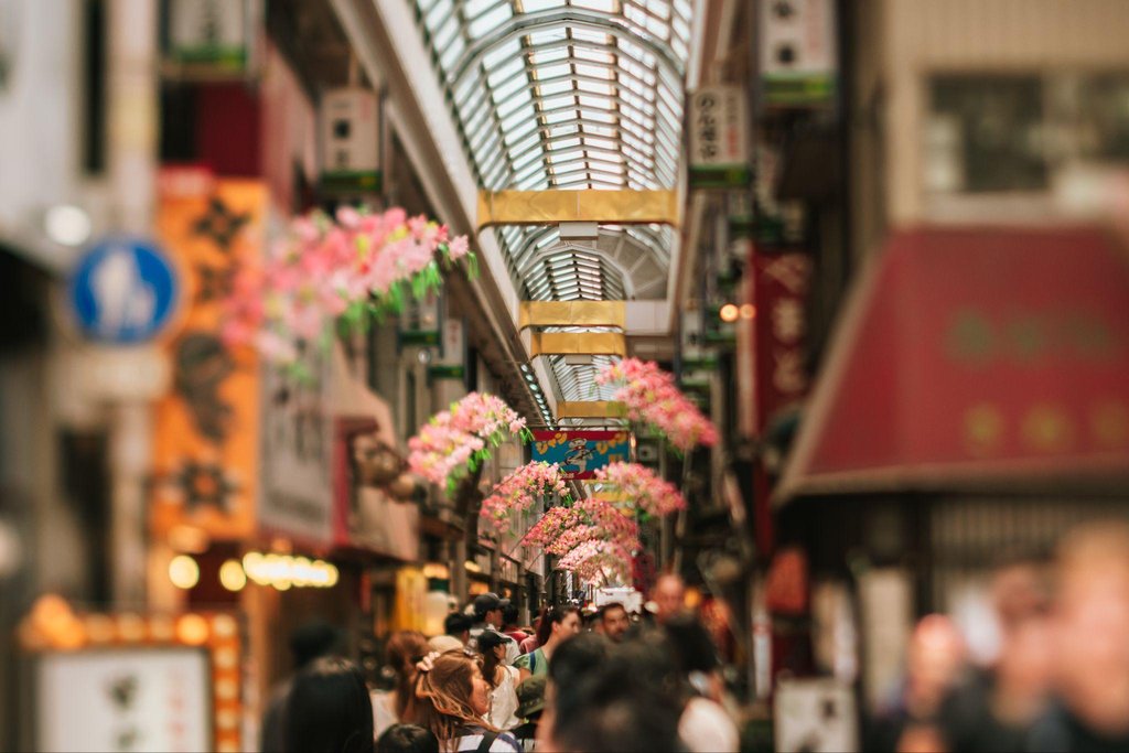 Vibrant street food scene in Shinsekai