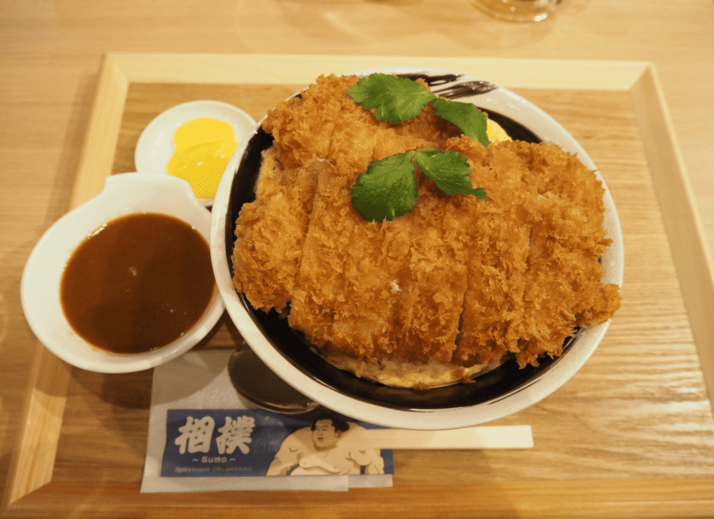 Yokozuna Tonkatsu Dosukoi Tanaka