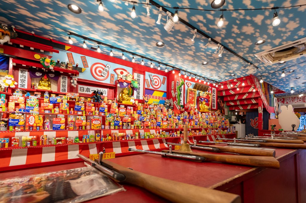 Showa-era shooting gallery in Shinsekai