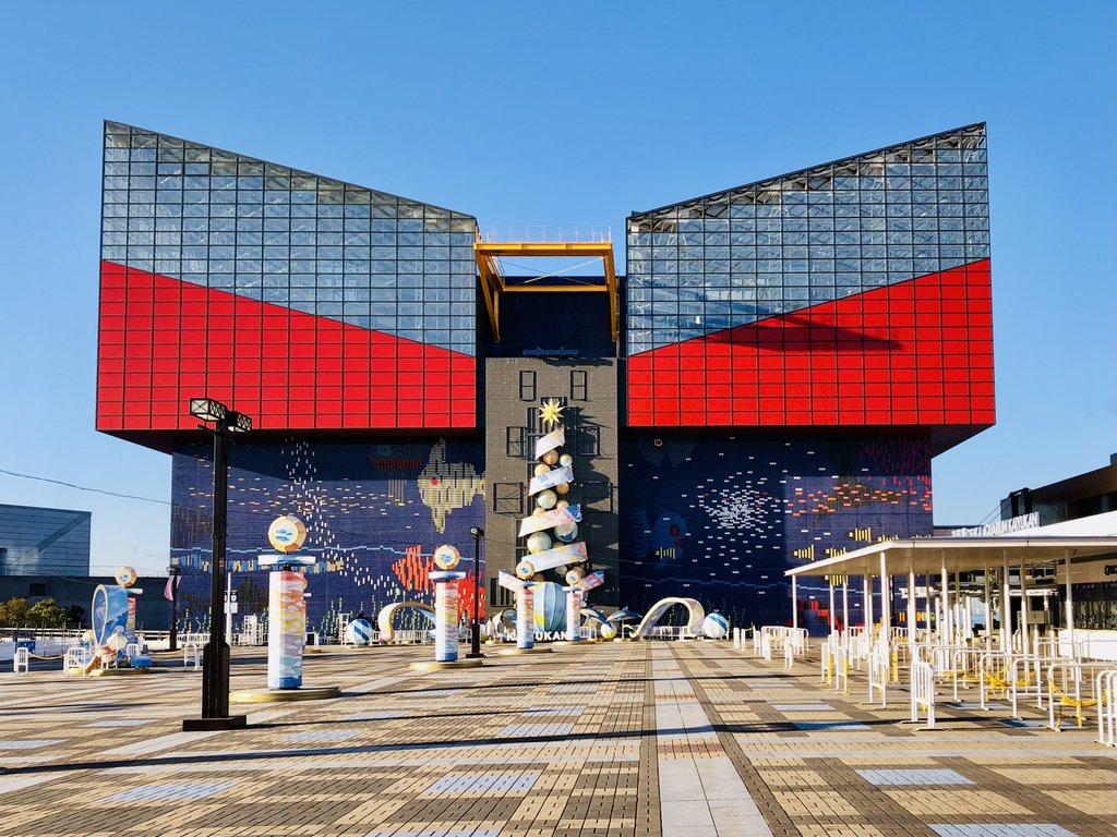 Osaka Aquarium Kaiyukan exterior view