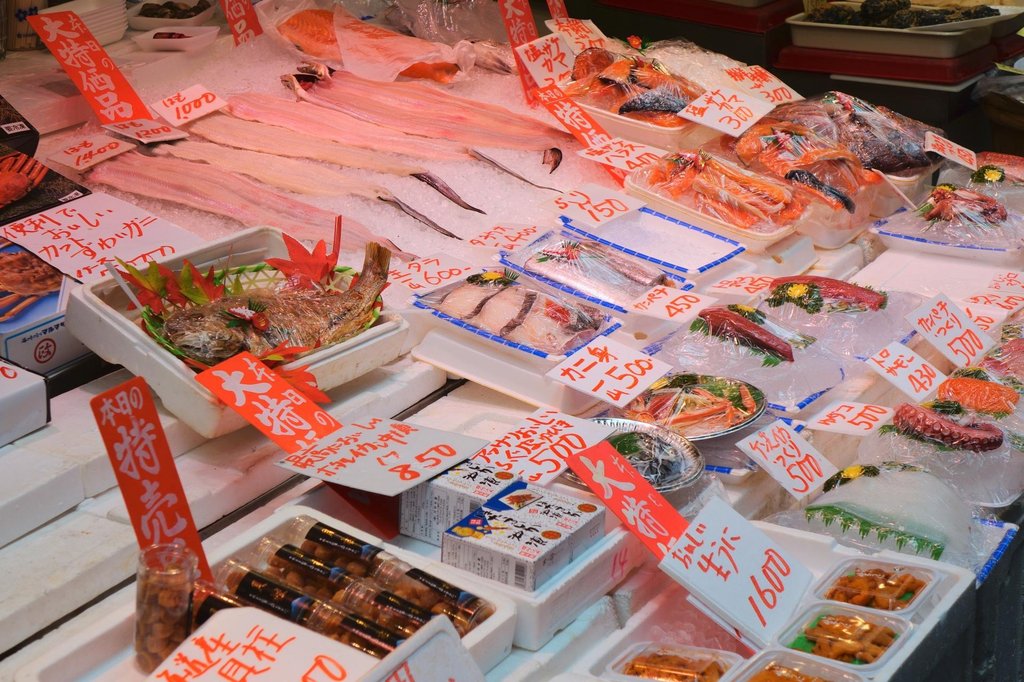 Vibrant food stalls at Kuromon Market