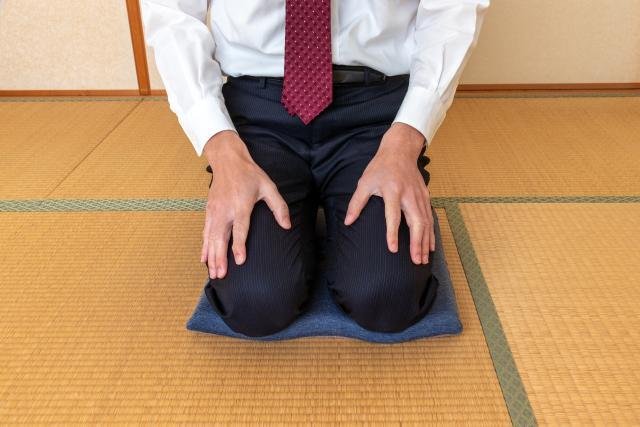 Box seat seating position at sumo tournament