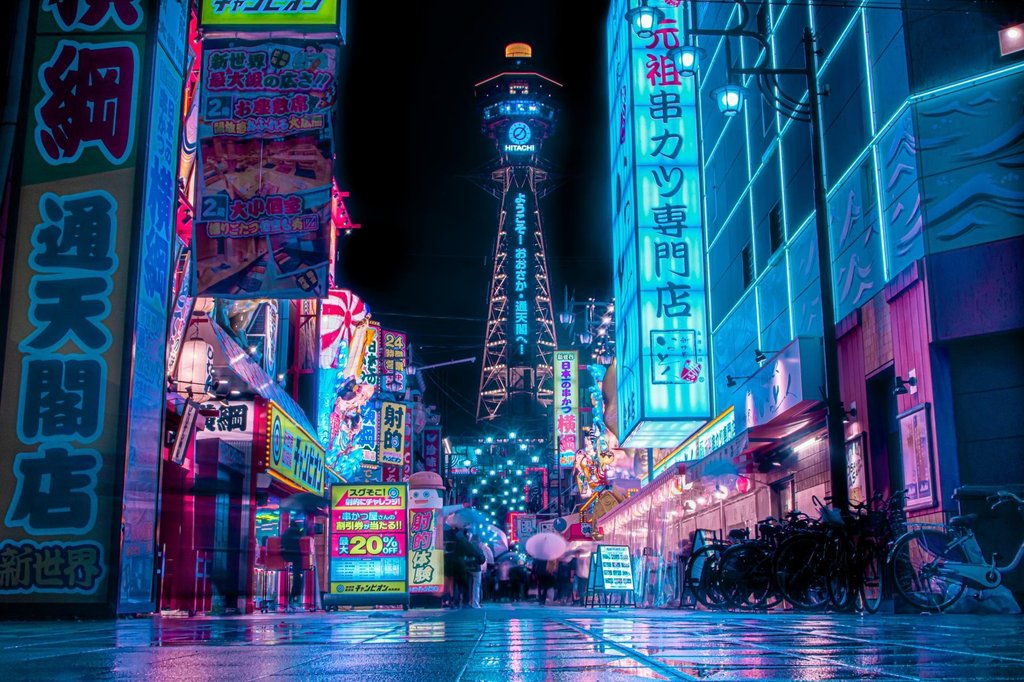 Tsutenkaku Tower illuminated in Shinsekai at night