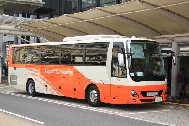 Airport limousine bus to Umeda