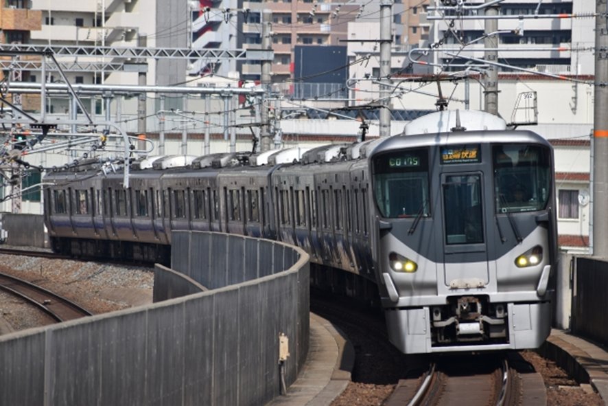 JR Kanku Rapid train from Kansai Airport