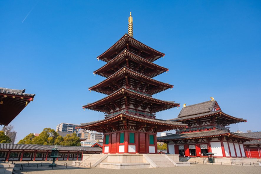 Shitennoji Temple five-story pagoda and main halls