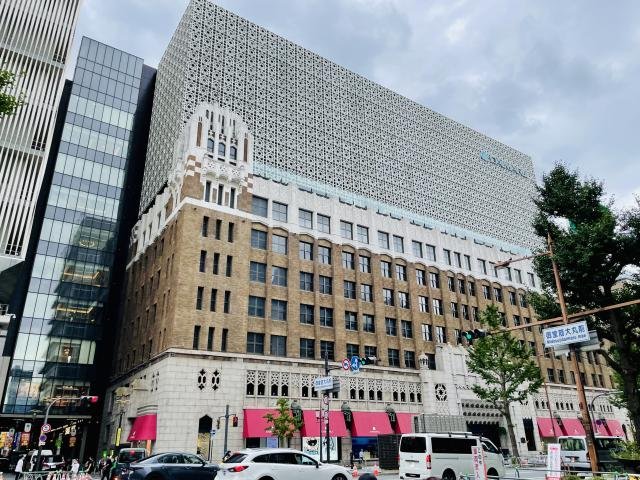 Daimaru Shinsaibashi historic building facade