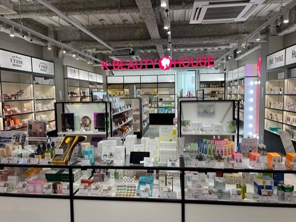 K-BEAUTY HOUSE building in Korea Town
