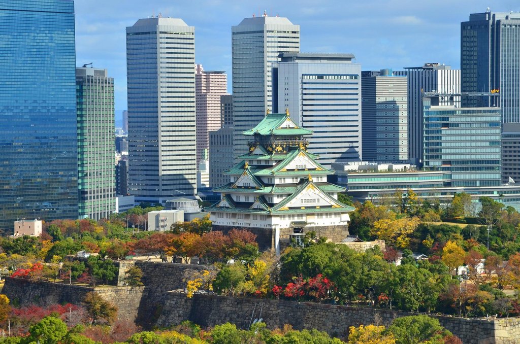 Osaka Castle main tower exterior view