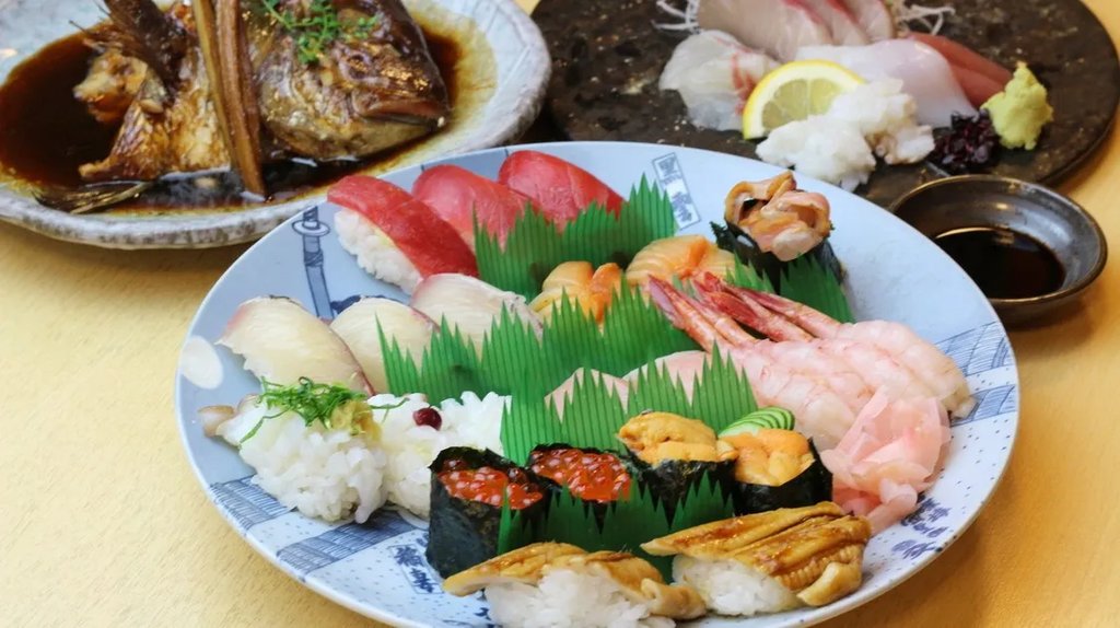 Sushi at Daiko Sushi in Janjan Yokocho