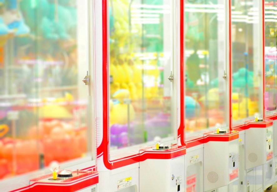 Round One Stadium arcade game area